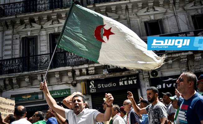 تظاهرات في الجزائر ضد إجراء انتخابات رئاسية