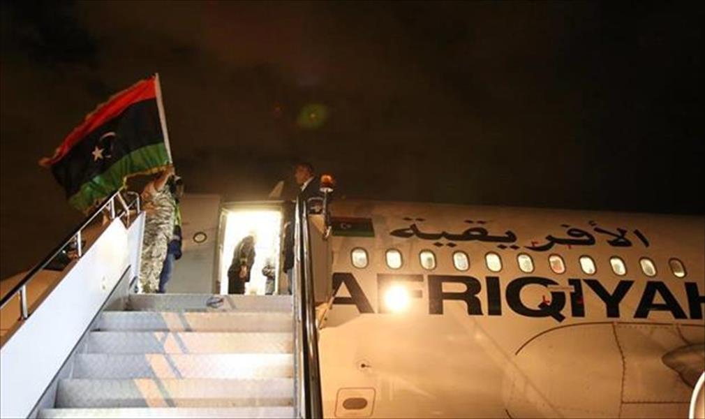 بالفيديو: وصول الطائرة الليبية المخطوفة إلى مطار معيتيقة قادمة من مالطا 