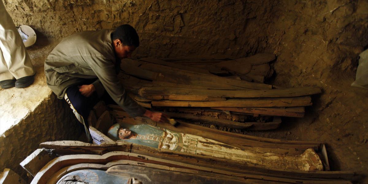 العثور على 12 مقبرة فرعونية جنوب مصر