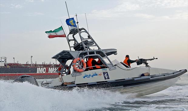 الحرس الثوري الإيراني يحتجز سفينة في الخليج العربي