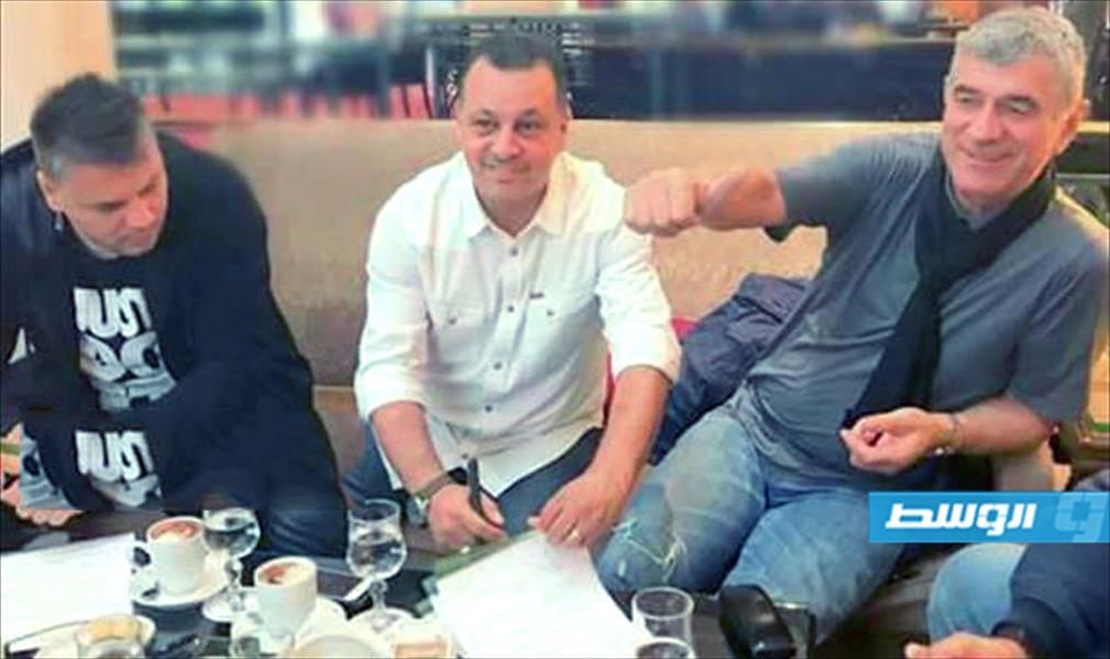بالصورة: أهلي طرابلس يوقع رسميًّا مع مدرب الاتحاد