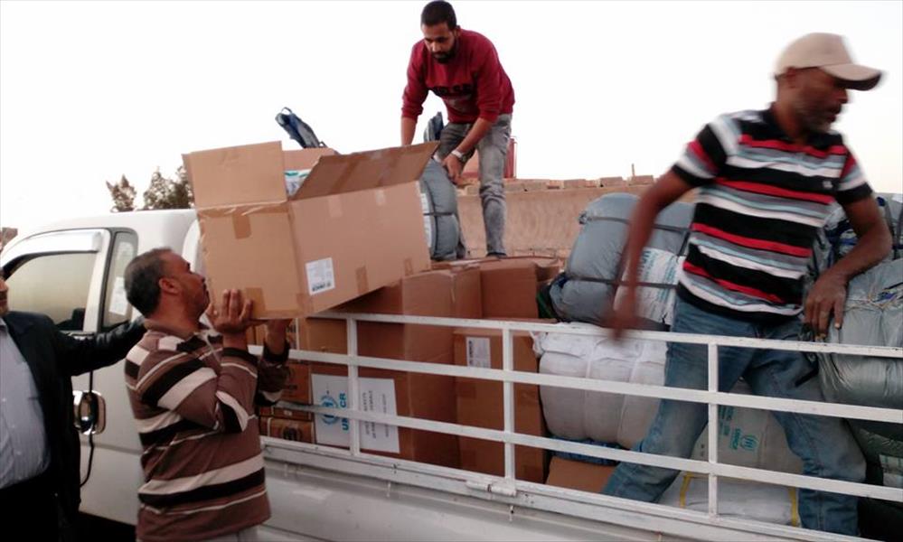 تقديم مساعدات إلى متضرري السيول جنوب غرب بنغازي