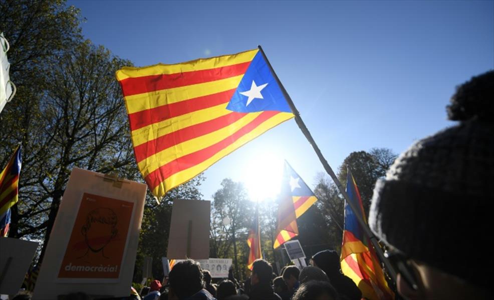 كتالونيا تتخلى عن السعي «أحادي الجانب» من أجل الاستقلال