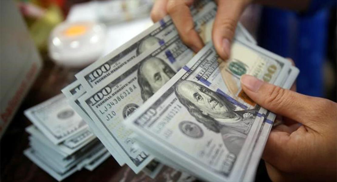 الأهرام: «تقفيل» الميزانيات يرفع سعر الدولار في الصرافة المصرية