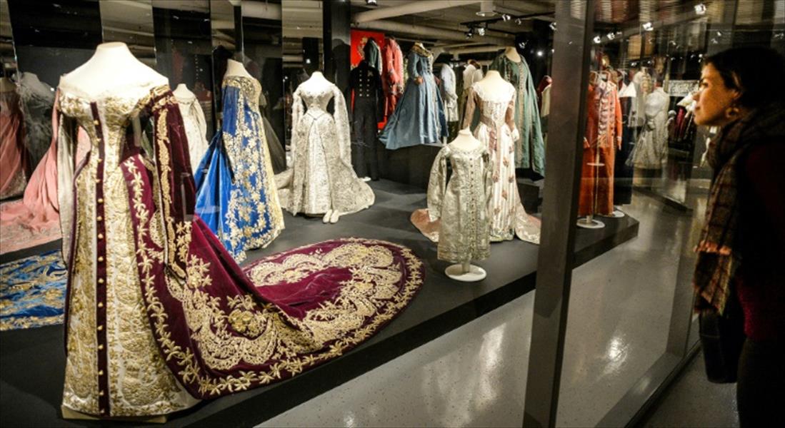 معرض لملابس القياصرة الروس في متحف إيرميتاغ