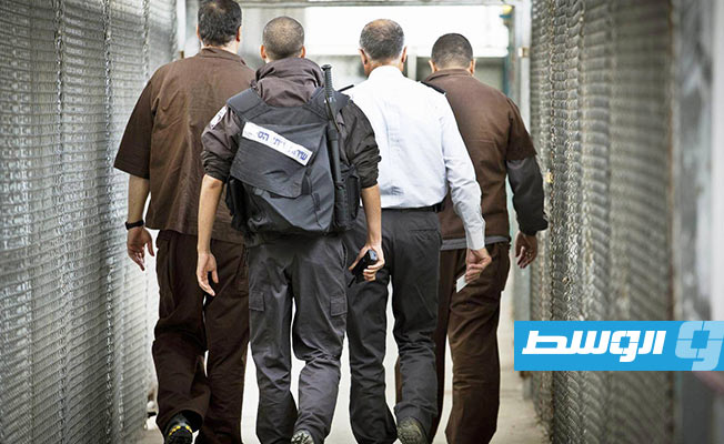 إصابة 25 أسيرا فلسطينيا في سجن إسرائيلي بفيروس «كورونا»