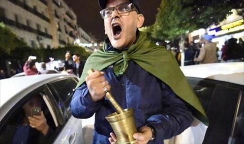 توقيف 80 شخصا خلال تظاهرة ليلية في الجزائر
