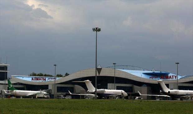 مقتل 9 أشخاص في تحطم طائرة ركاب بكازاخستان