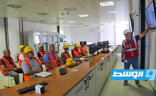 تدريب فريق من المهندسين لإدارة تشغيل مشروع محطة غرب طرابلس الاستعجالي