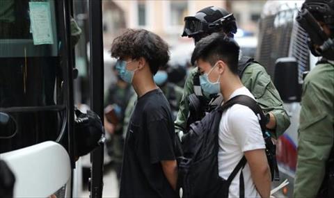 اعتقال العشرات من رموز المعارضة في هونغ كونغ بموجب قانون الأمن القومي
