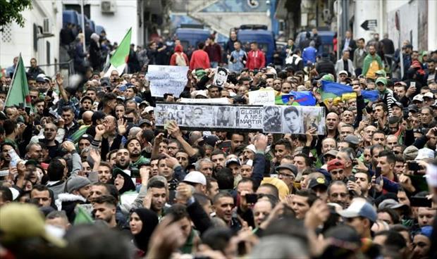 اعتقال 30 من معارضي الانتخابات في الجزائر