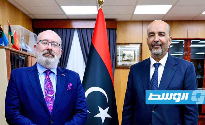 Al-Kouni meets with British ambassador Longden, calls for support to help Libya secure its southern borders