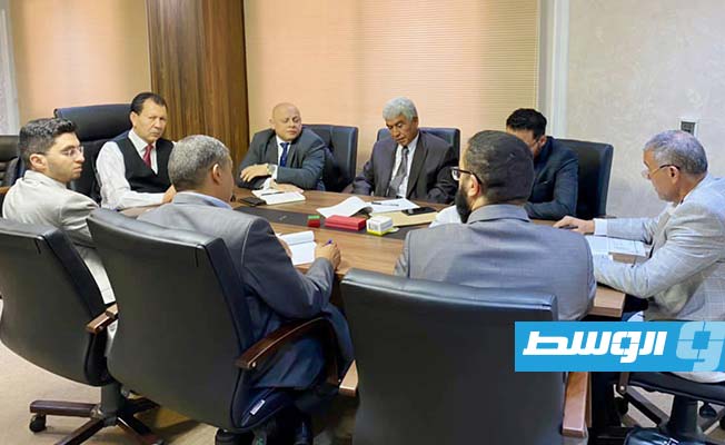 وزارة الخارجية تبلغ القائم بالأعمال المصري استياءها من معاملة الليبيين بمنفذ السلوم البري