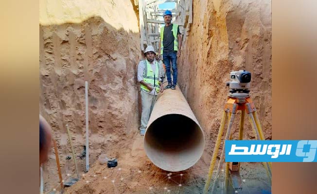Housing and Utilities Projects Implementation Authority announces resumption of work on rainwater drainage line in Al-Khoms