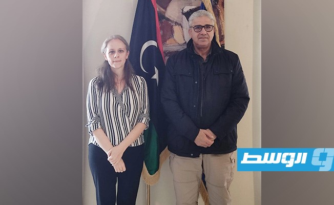 نائبة السفير البريطاني في ليبيا تعبر عن «تعاطفها» مع باشاغا بعد واقعة موكبه
