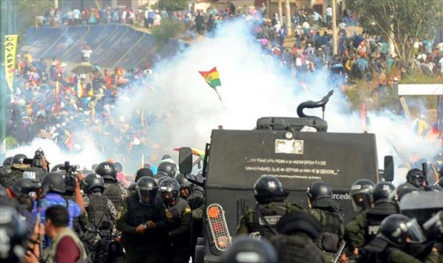 حوار بين الحكومة الموقتة ومعارضين في بوليفيا لتسوية الأزمة السياسية