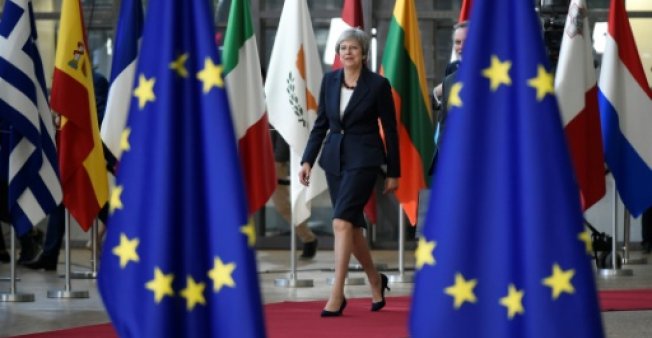 الاتحاد الأوروبي والمملكة المتحدة يتوصّلان إلى مشروع اتفاق بشأن «بريكست»
