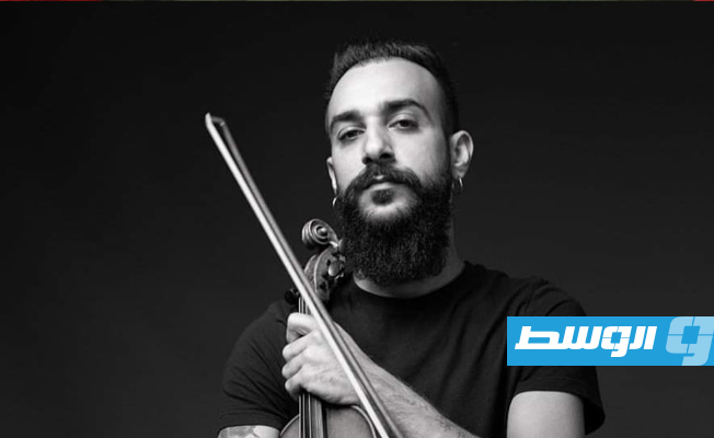 أكرم عبدالفتاح يطلق ألبوم «من هنا» في فلسطين (فيديو)