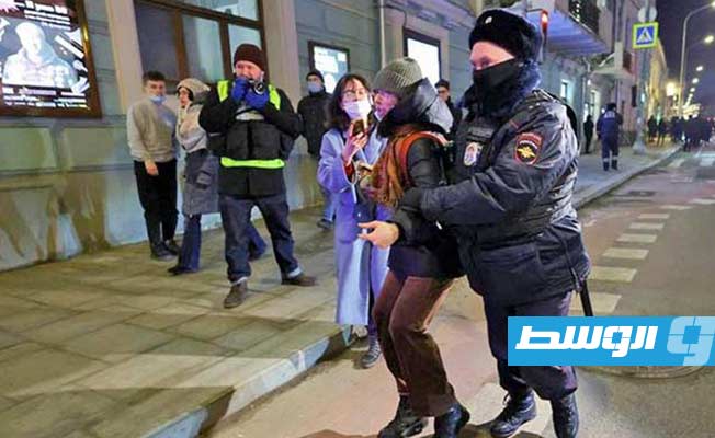 الشرطة الروسية تعتقل أكثر من 700 مشارك في تظاهرات مناهضة للحرب
