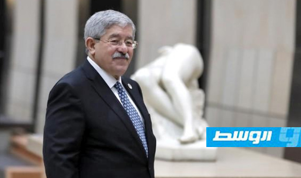 محكمة جزائرية تستدعي رئيس الوزراء السابق أويحيى