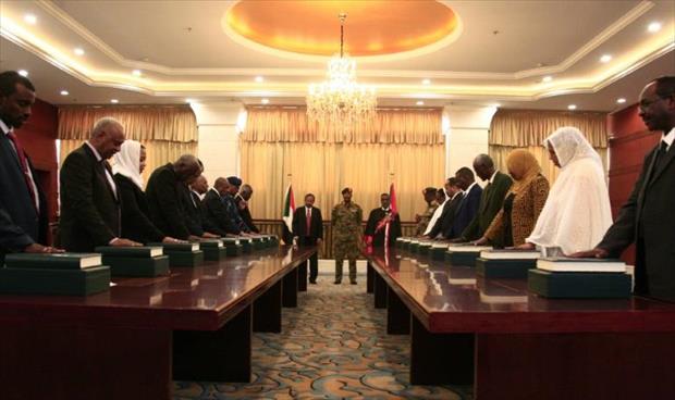 حكومة حمدوك تؤدي اليمين وتحتاج «ثلاث سنوات» لتحقيق آمال السودانيين