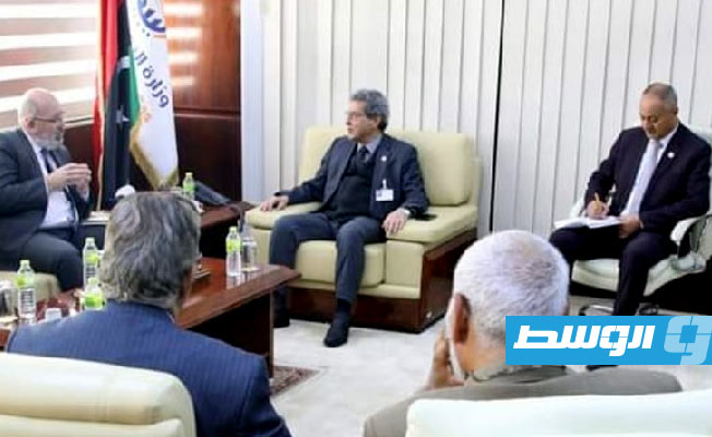 Oil Minister Oun discusses Libyan efforts to increase oil and gas production with UK Ambassador Longden