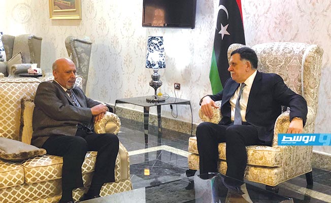 السراج يبحث مع سفير الكويت مستجدات الوضع السياسي في ليبيا