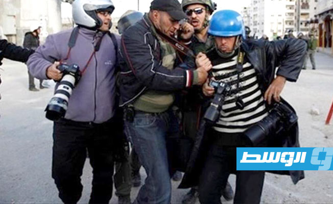 في غياب قانون للإعلام.. صحفيو ليبيا ضحية لقانوني العقوبات ومكافحة الإرهاب