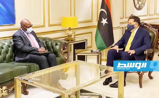 السراج يبحث مع الأمين المساعد للبعثة الأممية مسارات حل الأزمة الليبية