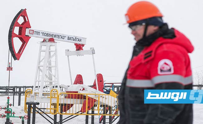 روسيا تحذر من «عواقب كارثية» على السوق النفطية حال فرض حظر على صادراتها