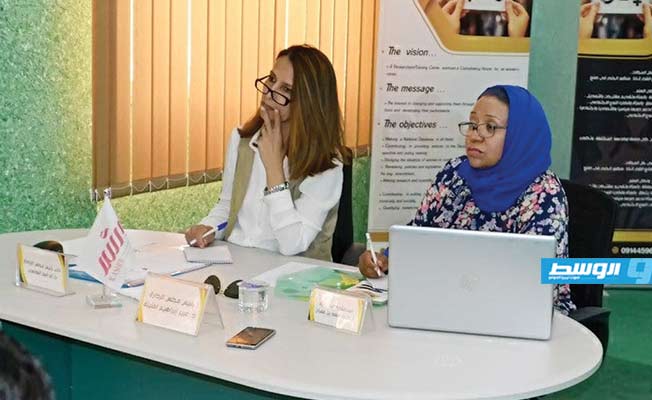 مركز «وشم» ينظم ورشة عمل حول حقوق المرأة الحاضنة والأرملة