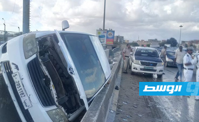 حادث مروري في طرابلس نتيجة السرعة الزائدة والأمطار