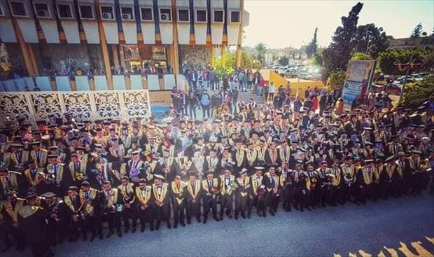 جامعة بنغازي تحتفل بتخريج الدفعة 41 من طلبة الطب البشري