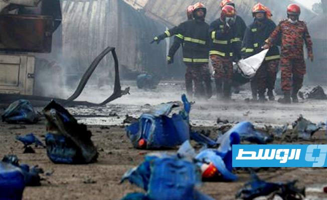 مقتل 34 شخصا وإصابة أكثر من 300 جراء حريق اندلع بمخزن للمستوعبات في بنغلاديش