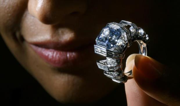 توقيف مصري متهم بسرقة خاتم ملكي في باريس