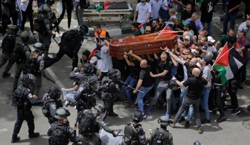 بلينكن: انزعجنا بشدة من تدخل الشرطة الإسرائيلية في جنازة الصحفية شيرين أبوعاقلة
