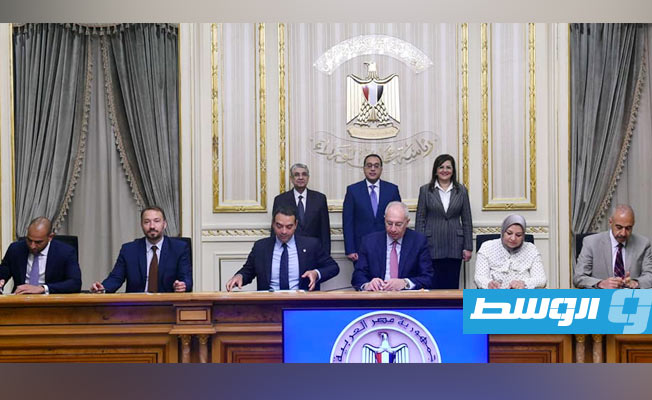باستثمارات تبلغ 3 مليارات.. مصر توقع اتفاقية لإنتاج 350 ألف طن وقود أخضر سنويا