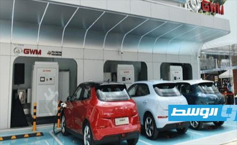 الصين تبتكر محطة «شمسية» لشحن للسيارات الكهربائية