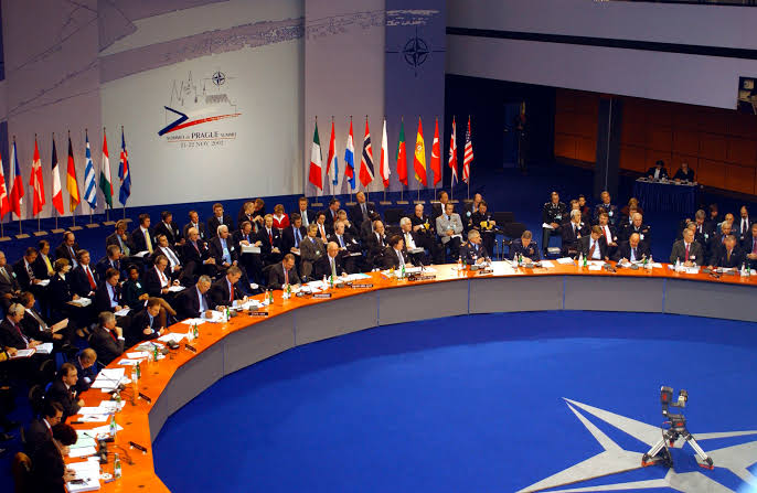 الخلافات تمزق «الناتو» في الذكرى السبعين لتأسيس الحلف