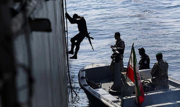 البحرية الأميركية تضبط أسلحة يعتقد توجيهها من إيران للحوثيين