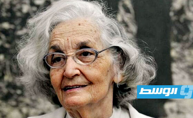 وفاة الشاعرة الكوبية فينا غارثيا ماروث عن 99 عاما