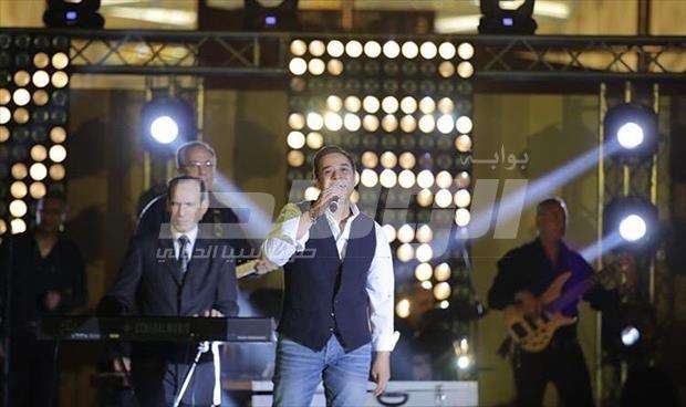 بالصور: مدحت صالح يختتم حفلات رمضان في مول مصر