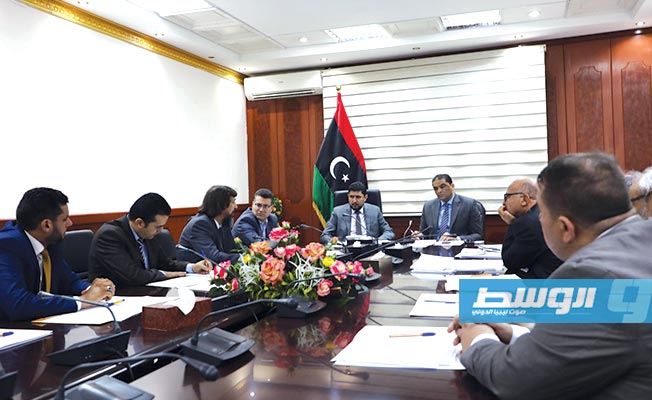 لجنة متابعة الأحكام الصادرة على الأصول الليبية بالخارج تعقد اجتماعها الأول في طرابلس