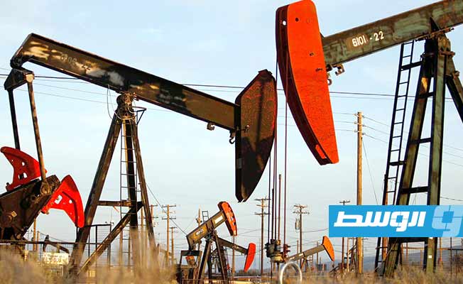 انخفاض قياسي لأسعار النفط في ختام تعاملات الأسبوع