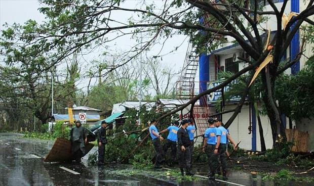 الإعصار كاموري يضرب الفلبين ويجبر السلطات على إغلاق مطار مانيلا
