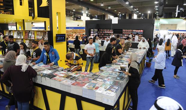 معرض الكويت للكتاب يجذب 300 ألف زائر