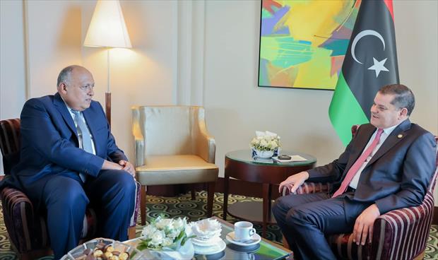 الدبيبة يجتمع مع وزير الخارجية المصري قبل انطلاق مؤتمر «الاستقرار»