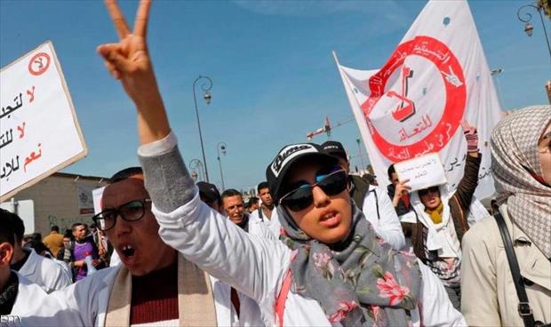 آلاف المدرسين المضربين عن العمل بالمغرب مهددون بالطرد