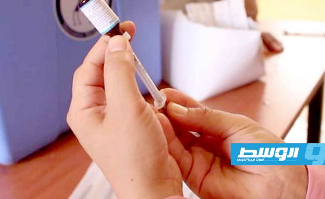 توزيع تطعيمات الأطفال على عيادات المراكز الصحية في بني وليد