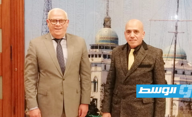 محافظ بورسعيد يعلن دعمه لمهرجان «سينما العالم القديم»
